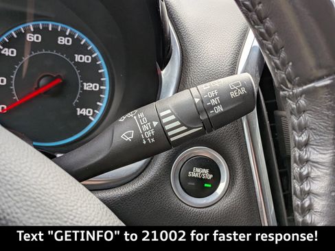 Used 2018 Chevrolet Traverse LT image 32