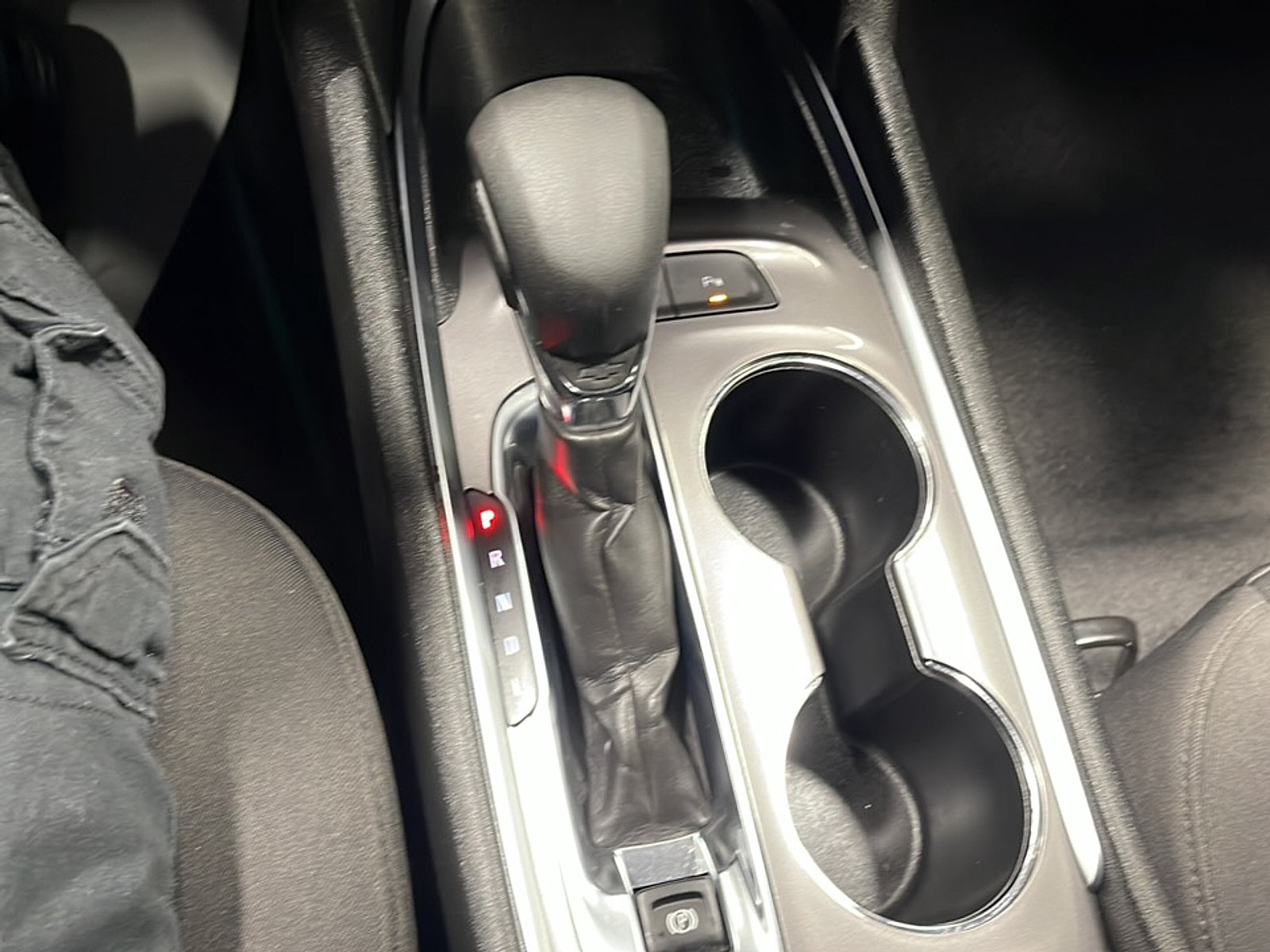 Used 2025 Chevrolet Malibu LT FWD image 11