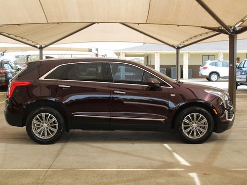Used 2018 Cadillac XT5 Luxury w/ Driver Awareness Package image 14