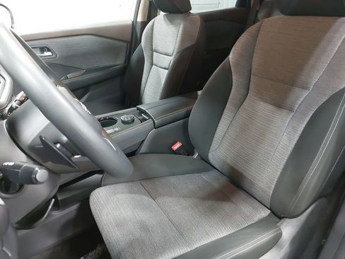 Certified 2023 Nissan Rogue SV image 14