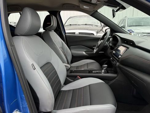Used 2023 Nissan Kicks SR w/ SR Premium Package image 24