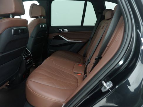 Used 2024 BMW X5 xDrive40i w/ M Sport Package image 17