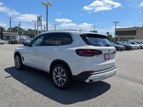 New 2026 BMW X5 sDrive40i w/ Climate Comfort Package image 7