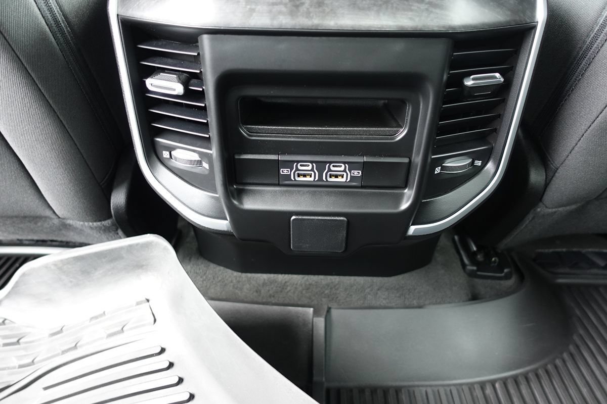 Used 2023 RAM 1500 Big Horn AWD/4WD image 40