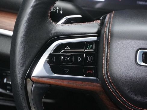 Used 2025 Jeep Grand Cherokee L Summit w/ Advanced Protech Group IV AWD/4WD image 23