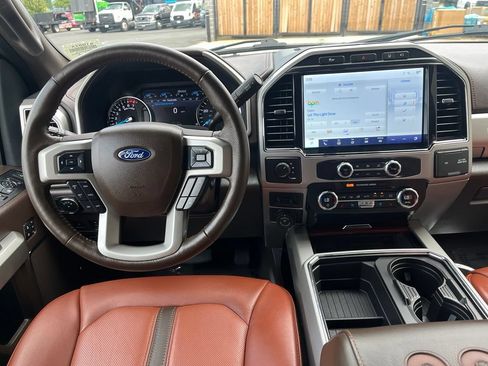Used 2022 Ford F250 King Ranch w/ King Ranch Ultimate Package AWD/4WD image 16