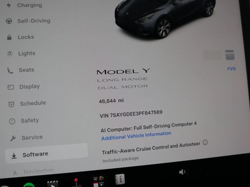 Used 2023 Tesla Model Y Long Range AWD/4WD image 25