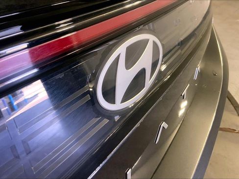 Used 2025 Hyundai Sonata SEL FWD image 29