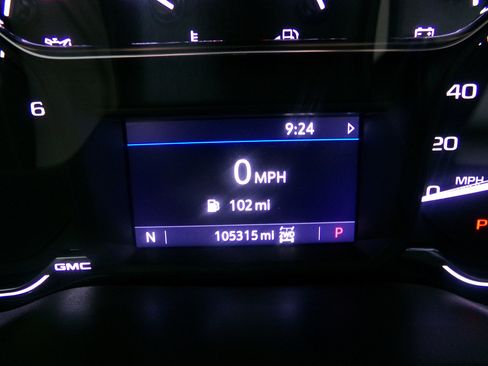 Used 2021 GMC Sierra 1500 SLE image 9