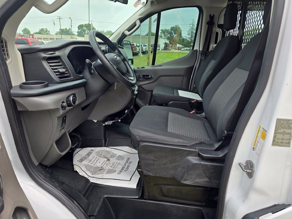Used 2024 Ford Transit 250 Low Roof w/ Exterior Upgrade Package RWD image 9