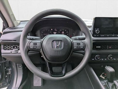 New 2025 Honda Accord SE image 18