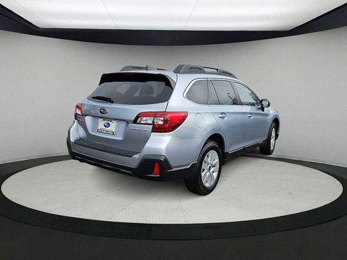 Used 2018 Subaru Outback 2.5i Premium image 8