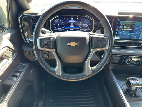 Used 2022 Chevrolet Silverado 1500 LTZ w/ Technology Package image 18