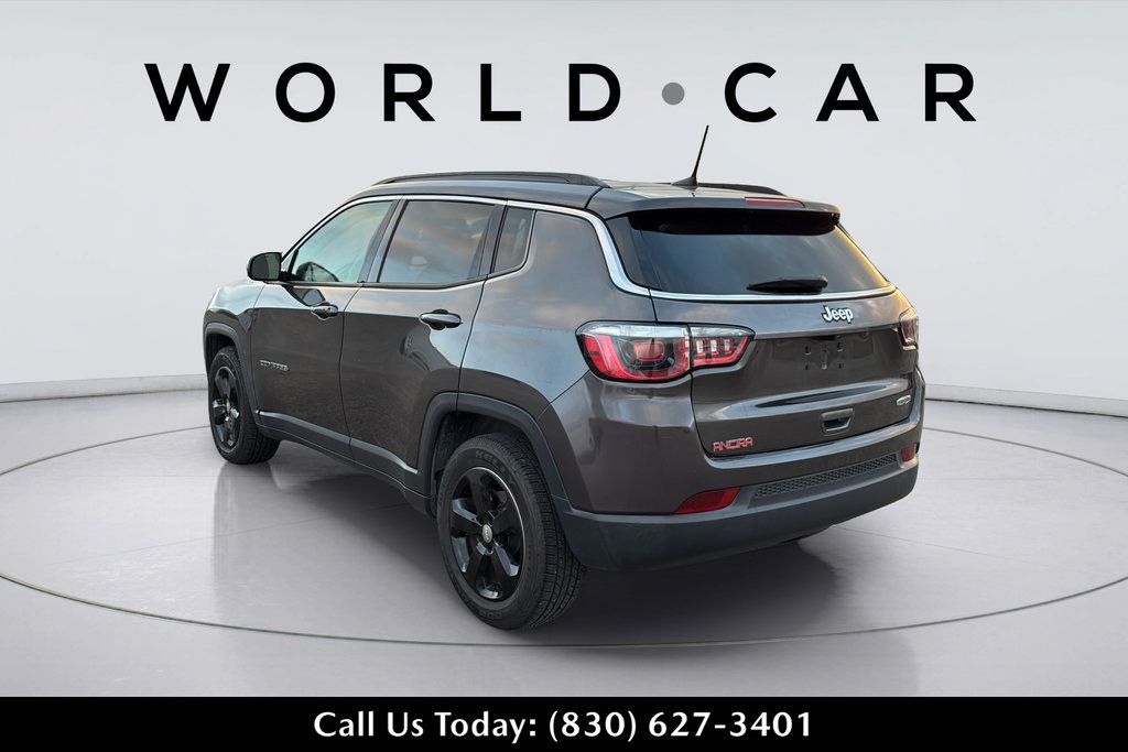 Used 2018 Jeep Compass Latitude w/ Popular Equipment Group FWD image 10