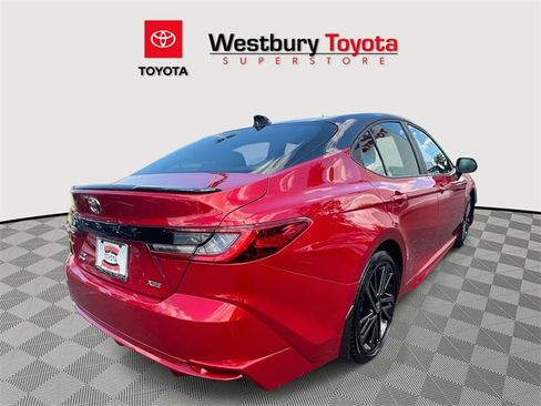Used 2025 Toyota Camry XSE image 7