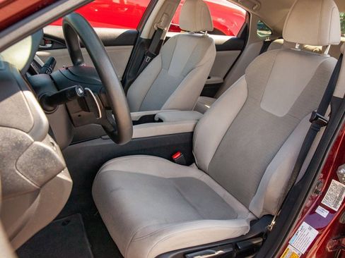 Used 2019 Honda Insight EX image 13