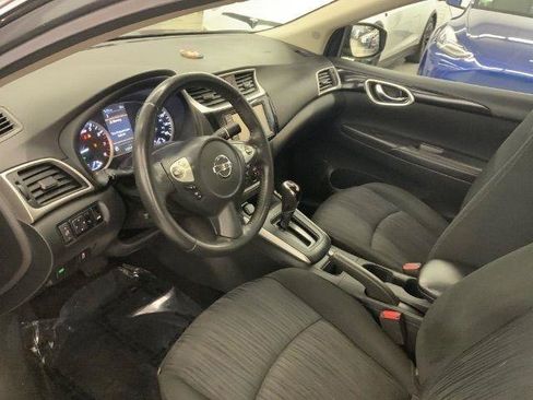 Used 2019 Nissan Sentra SV FWD image 7