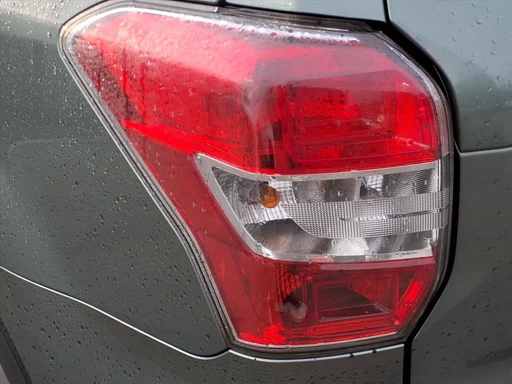 Used 2014 Subaru Forester 2.5i w/ Popular Package #2 AWD/4WD image 12