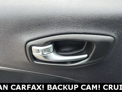 Used 2020 Jeep Compass Latitude image 25