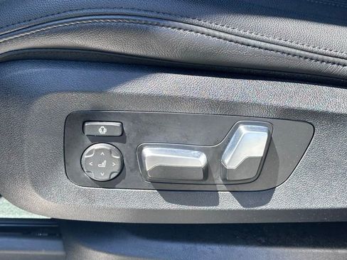 Used 2022 BMW X5 xDrive40i w/ Premium Package AWD/4WD image 15