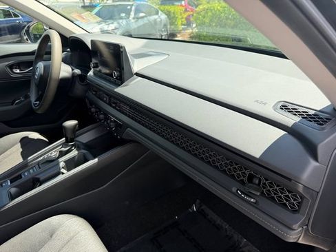 Used 2023 Honda Accord LX image 20