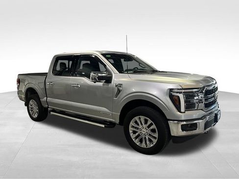 Used 2025 Ford F150 Lariat w/ Equipment Group 501A Mid AWD/4WD image 3