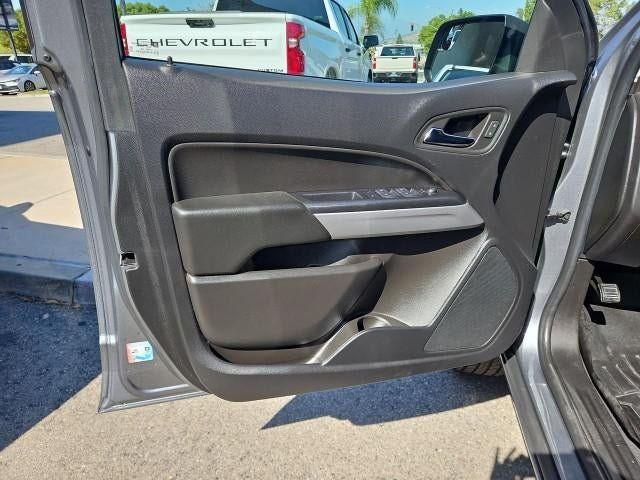 Used 2022 Chevrolet Colorado LT w/ Luxury Package RWD image 21