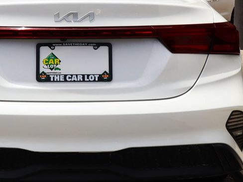 Used 2022 Kia Forte LXS FWD image 20