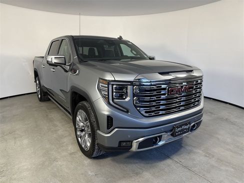 Used 2024 GMC Sierra 1500 Denali w/ Denali Reserve Package image 9