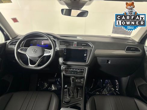 Used 2024 Volkswagen Tiguan SE image 14