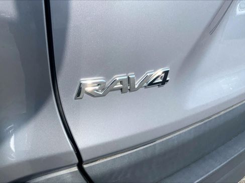 Used 2023 Toyota RAV4 XLE w/ Convenience Package FWD image 31