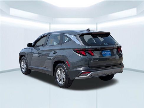 Used 2025 Hyundai Tucson SE FWD image 4