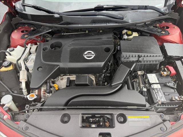 Used 2013 Nissan Altima 2.5 S FWD image 23