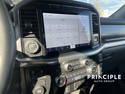 Used 2022 Ford F150 Lariat w/ Trailer Tow Package image 22