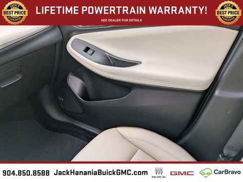 Used 2024 Buick Encore GX Avenir w/ Avenir Convenience Package FWD image 17