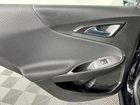 Used 2021 Chevrolet Malibu LS image 25
