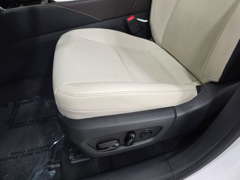 Used 2024 Lexus RX 350 Premium w/ Accessory Package (Z1) AWD/4WD image 29
