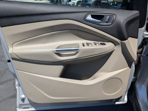 Used 2015 Ford Escape SE FWD image 14