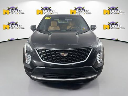 Used 2019 Cadillac XT4 Premium Luxury w/ Enhanced Visibility Package AWD/4WD image 2