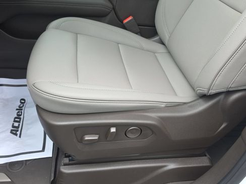 New 2026 GMC Yukon Elevation AWD/4WD image 16