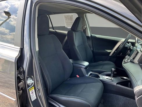 Used 2015 Toyota RAV4 XLE AWD/4WD image 28