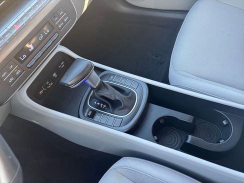 Used 2025 Hyundai Kona SEL image 41