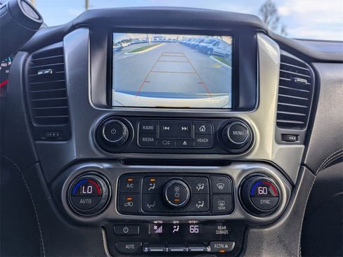 Used 2020 Chevrolet Suburban LS image 31