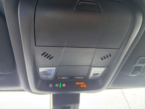 Used 2024 Chevrolet Equinox RS w/ RS Leather Package FWD image 19