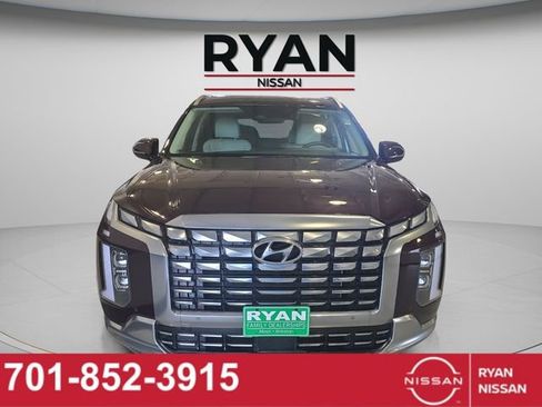 Used 2023 Hyundai Palisade Calligraphy image 12