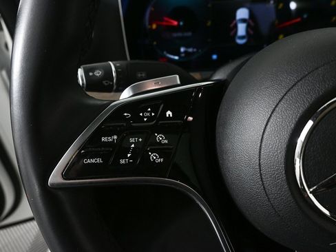 Used 2022 Mercedes-Benz E 350 Sedan image 10