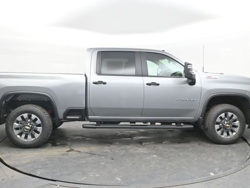 New 2026 Chevrolet Silverado 2500 Custom w/ Custom Value Package AWD/4WD image 10