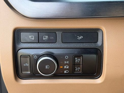 Used 2023 Ford F250 Lariat w/ Chrome Package AWD/4WD image 32