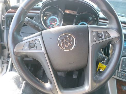 Used 2011 Buick LaCrosse CXL image 39