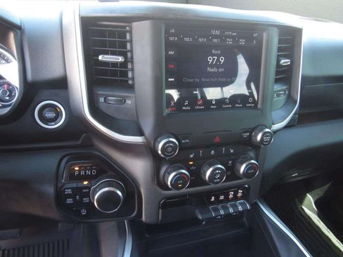 Used 2020 RAM 1500 Big Horn AWD/4WD image 16